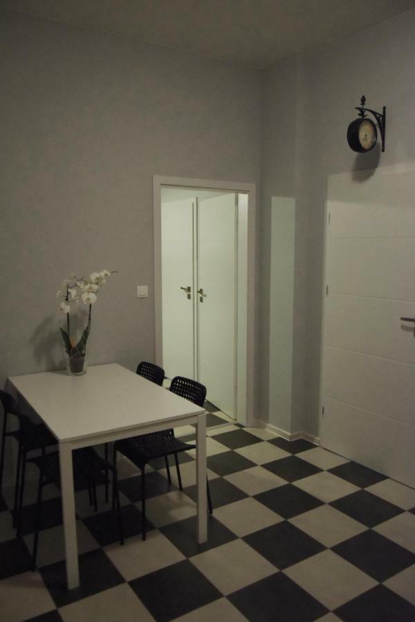 Loft Wroclawホステル エクステリア 写真